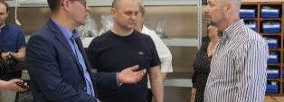 25 ЛЕТ ПОДДЕРЖКИ: 25 ПОВОДОВ ГОРДИТЬСЯ ПРОИЗВОДСТВЕННЫМИ ПРЕДПРИЯТИЯМИ КАМЕНСКА
